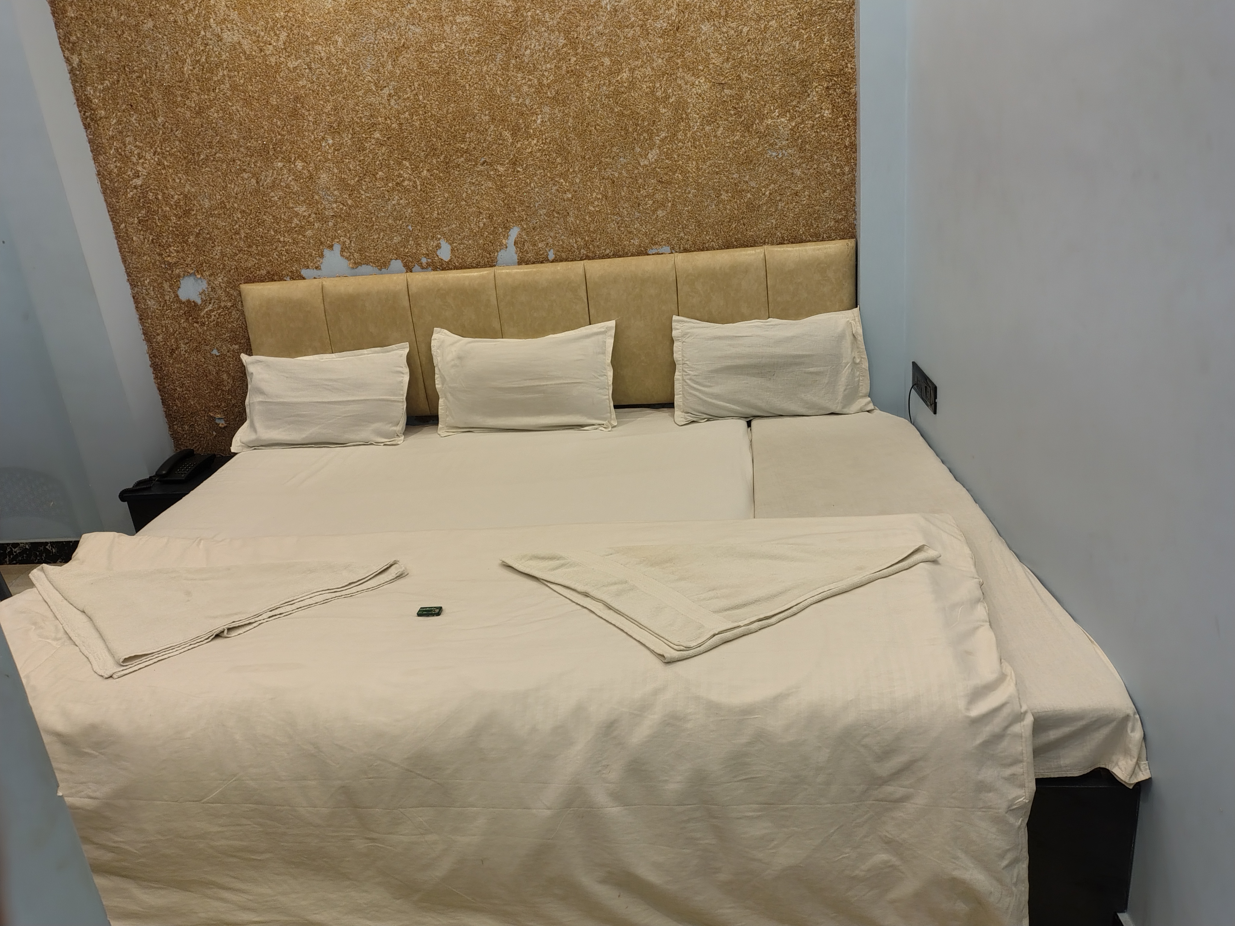 Luxury Room hotel in Banaras 